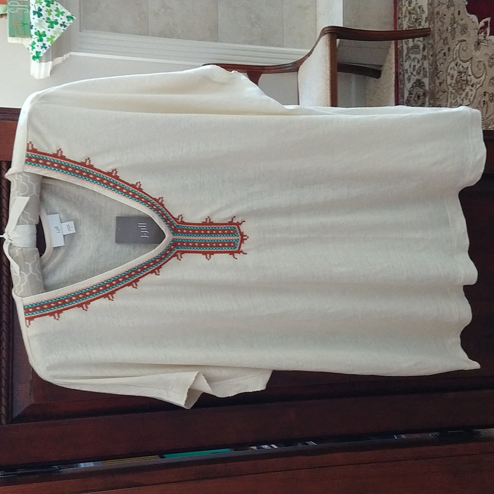 Authentic j. jill embroidered tee
